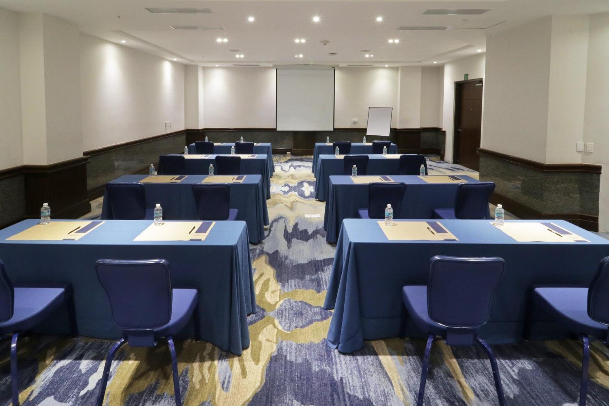 Hotel Indigo Guadalajara Expo By Ihg Esterno foto